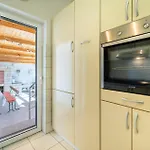 Ferienhaus Awesome In Visocane